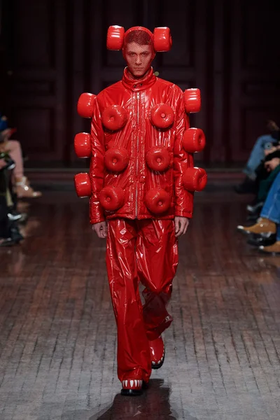 Look 1